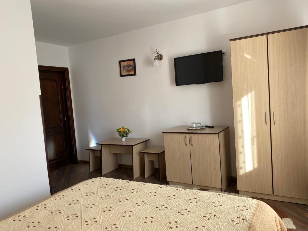 Pensiunea Casa Alexandra Vatra Dornei Bagian luar foto